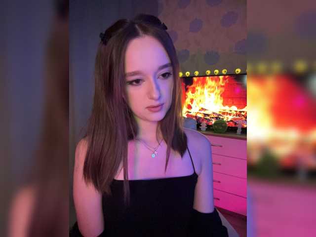 ymnichka, en directo ahora en BongaCams