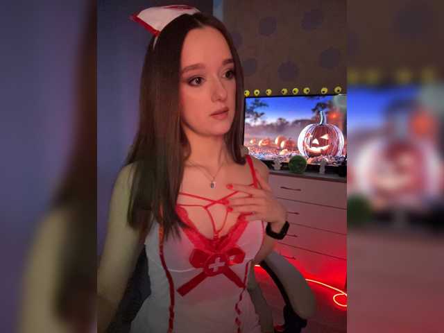 ymnichka live cam on BongaCams