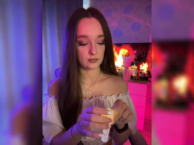 ymnichka live cam on BongaCams