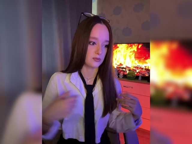 ymnichka live cam on BongaCams
