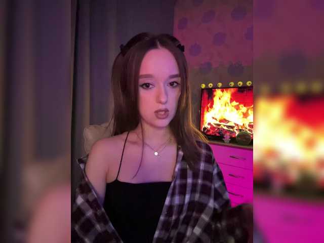 ymnichka live cam on BongaCams