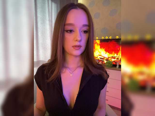 ymnichka, en vivo ahora en BongaCams