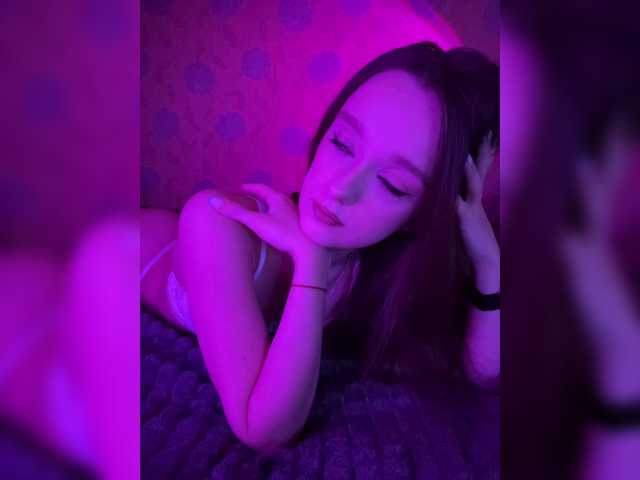 ymnichka live cam on BongaCams