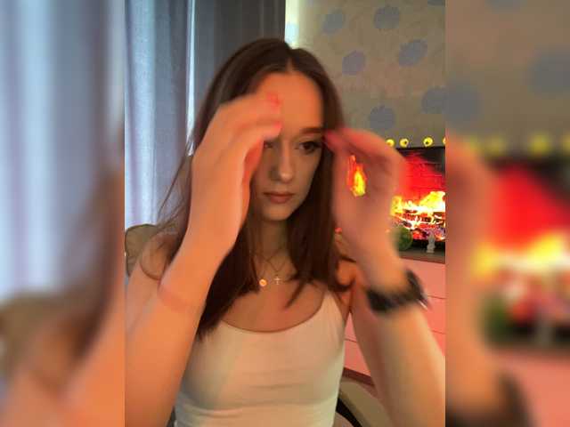 ymnichka, live now on BongaCams