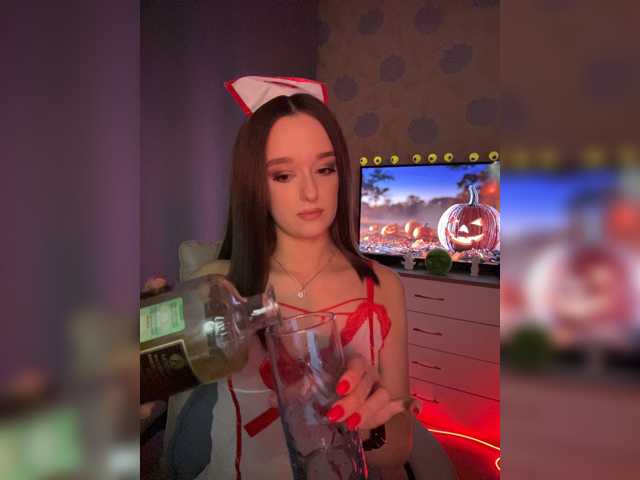 ymnichka live cam on BongaCams