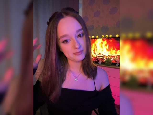 ymnichka, live now on BongaCams