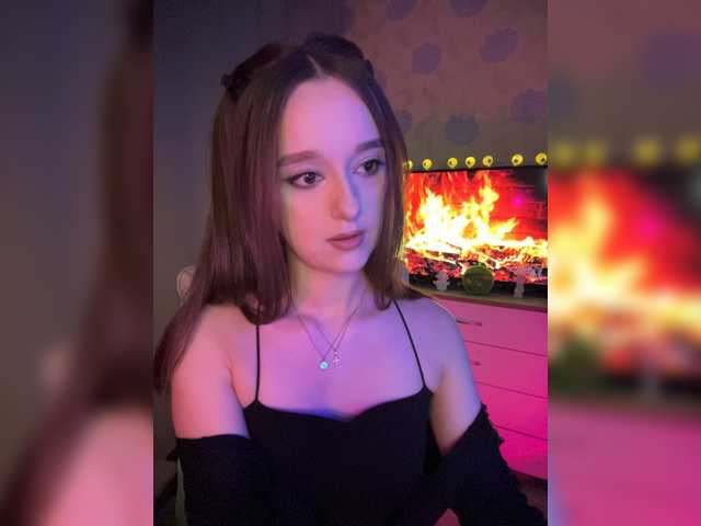 ymnichka, en directo ahora en BongaCams