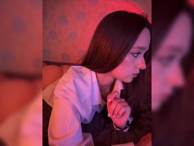 ymnichka live cam on BongaCams