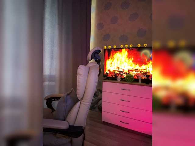 ymnichka, live now on BongaCams