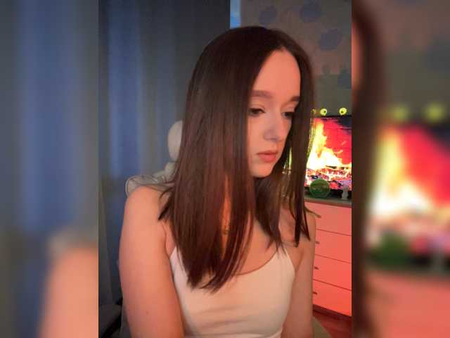 ymnichka, live now on BongaCams