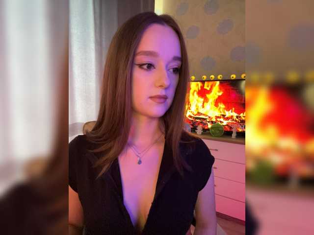 ymnichka, live now on BongaCams