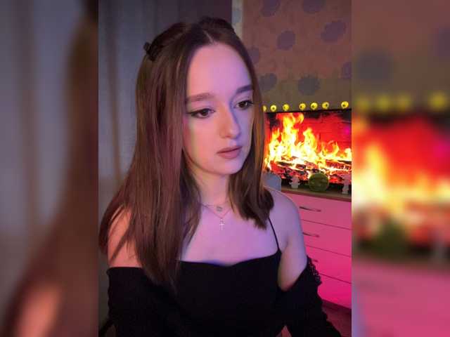 ymnichka, en directo ahora en BongaCams