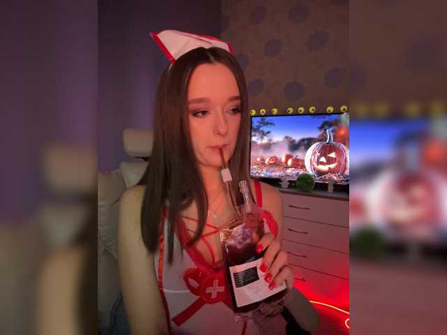 ymnichka live cam on BongaCams