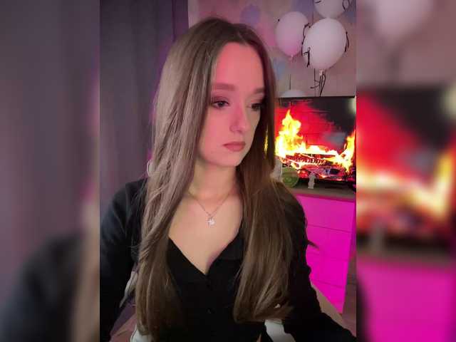 ymnichka's BongaCams show and profile