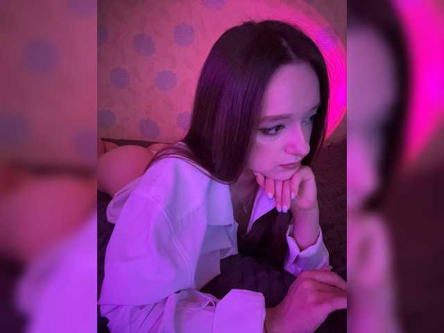 ymnichka live cam on BongaCams