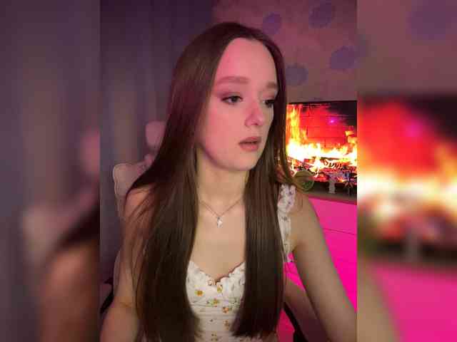 ymnichka Live Webcam on BongaCams