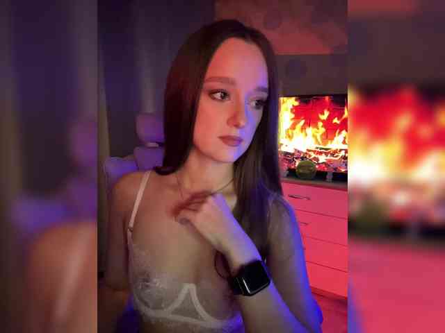 ymnichka Live Webcam on BongaCams
