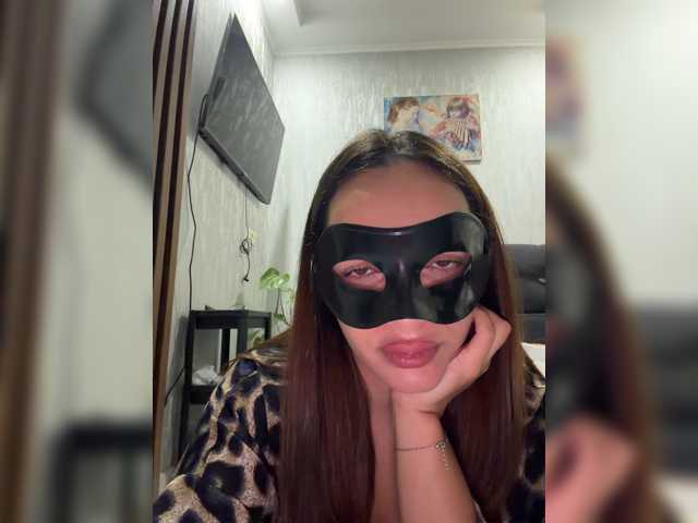 LISSAAA1 live cam on BongaCams