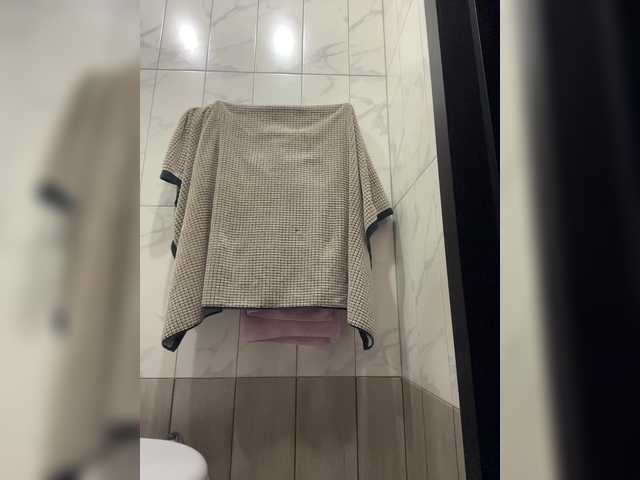 LISSAAA1's BongaCams show and profile