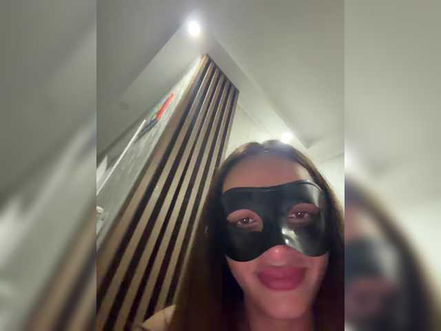 LISSAAA1 live cam on BongaCams