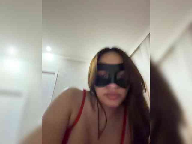 AriArilove webcam