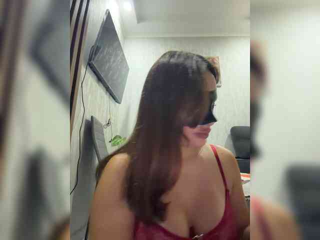 AriArilove webcam