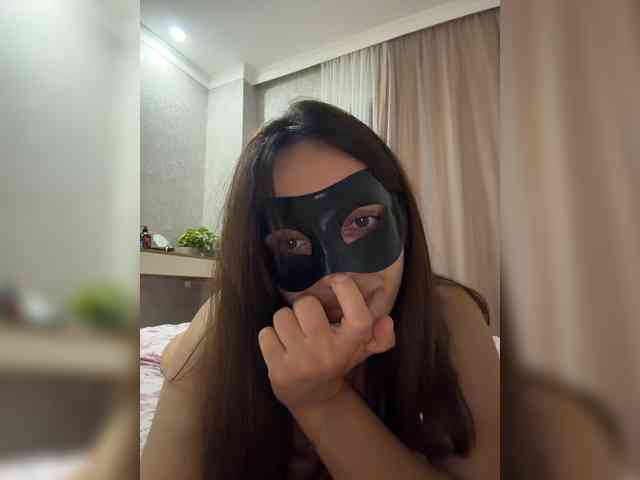AriArilove webcam