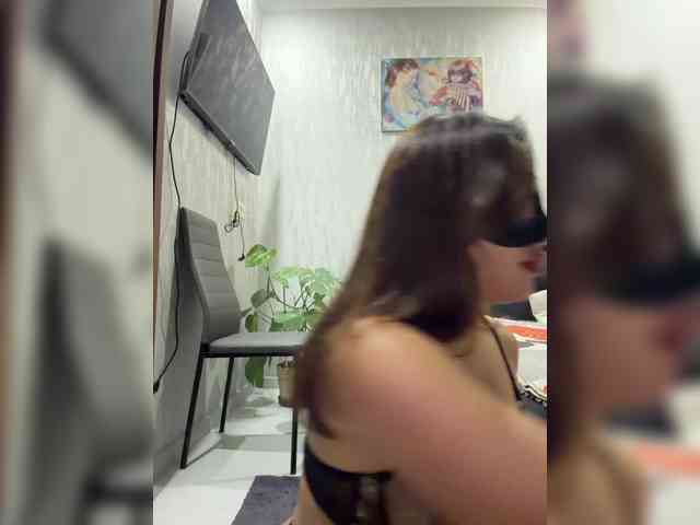 AriArilove webcam