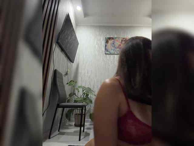 AriArilove webcam