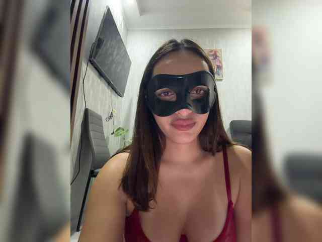 AriArilove webcam