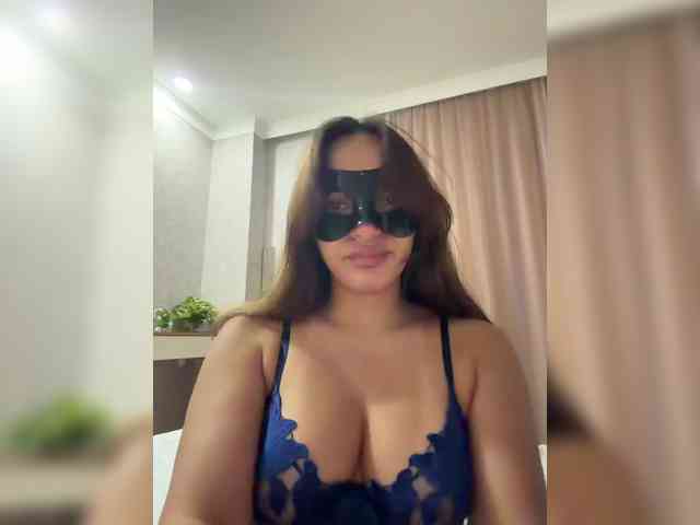 AriArilove webcam