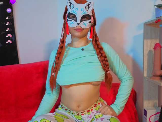 violettaarojass, modèle webcam