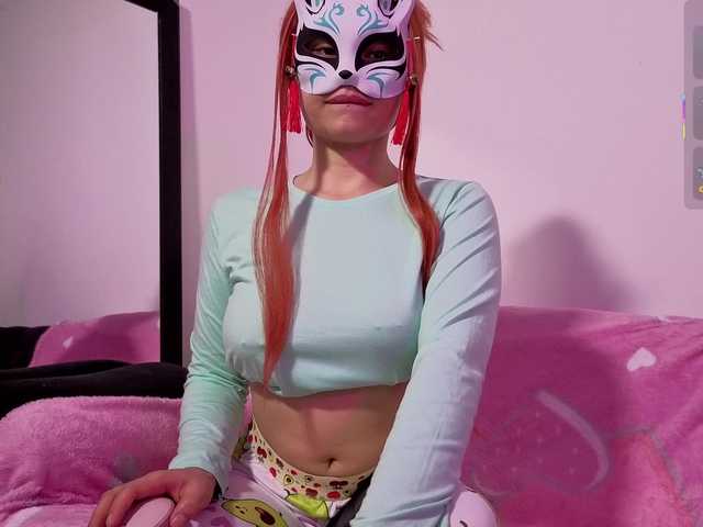 violettaarojass live cam on BongaCams