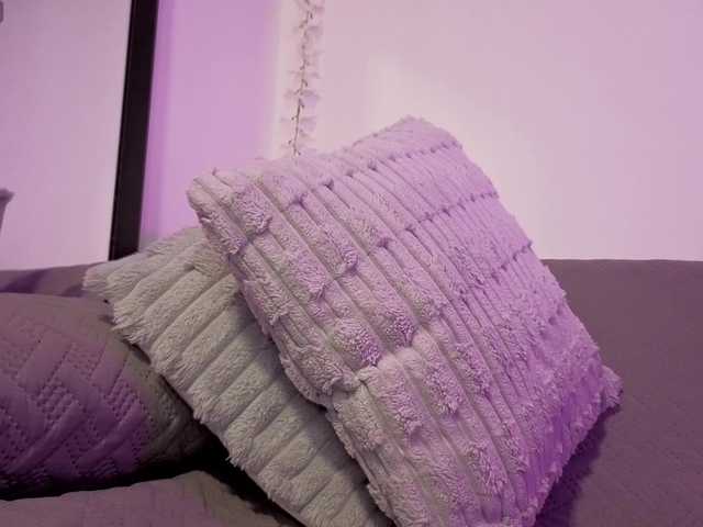 violettaarojass live cam on BongaCams