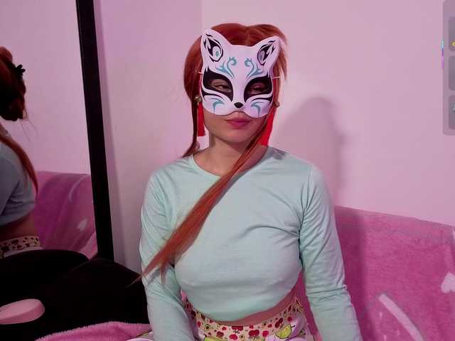 violettaarojass live cam on BongaCams