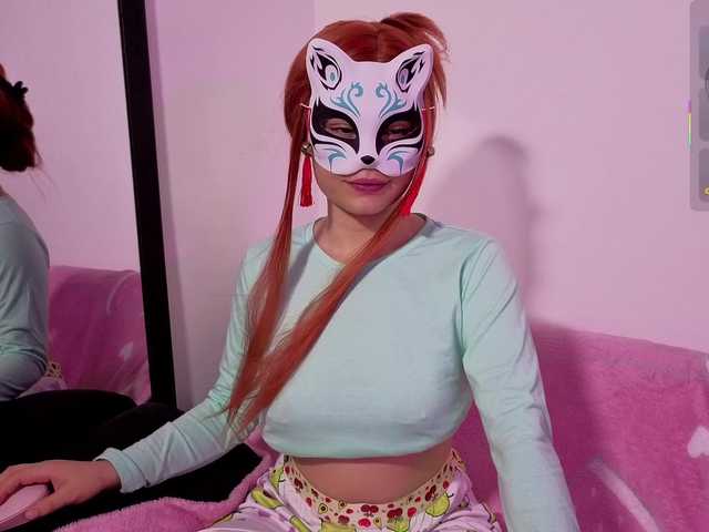 violettaarojass live cam on BongaCams