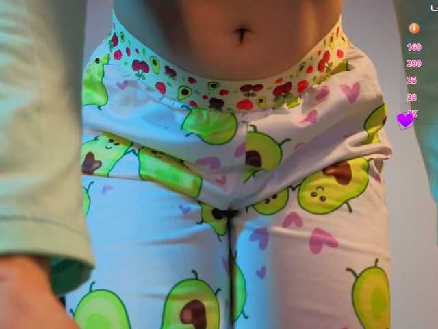 violettaarojass live cam on BongaCams