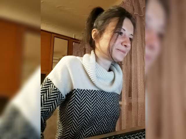 Mint-Lime's BongaCams show and profile