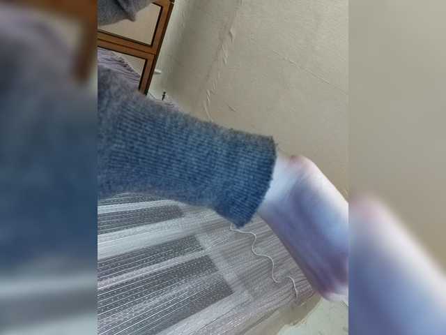 Mint-Lime's BongaCams show and profile