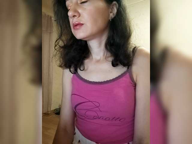Mint-Lime live cam on BongaCams