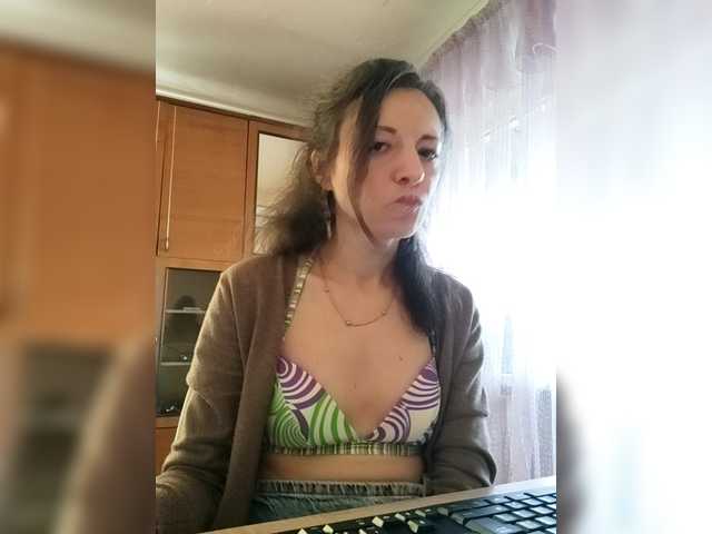 Mint-Lime's BongaCams show and profile