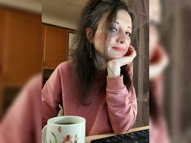 Mint-Lime's BongaCams show and profile