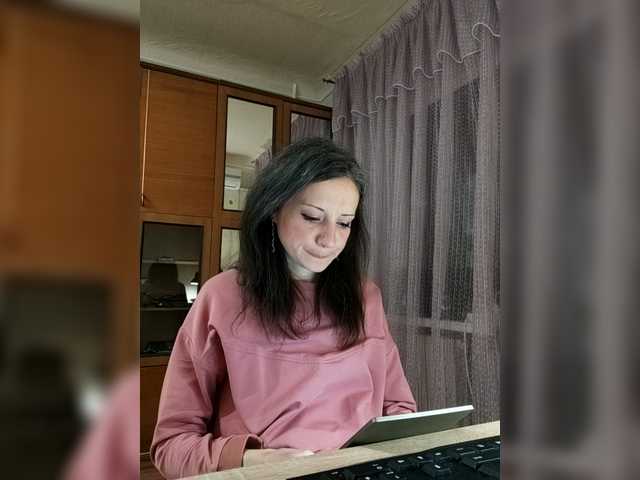 Mint-Lime's BongaCams show and profile