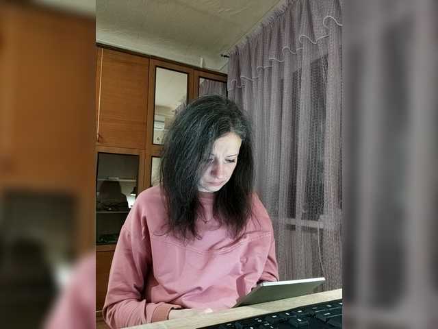 Mint-Lime's BongaCams show and profile