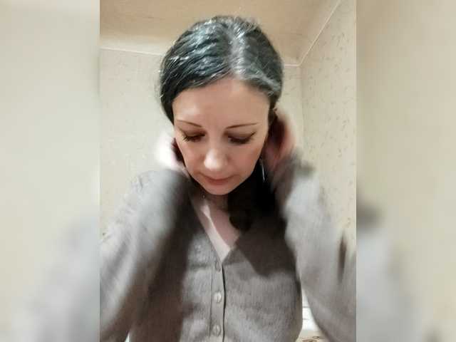 Mint-Lime's BongaCams show and profile