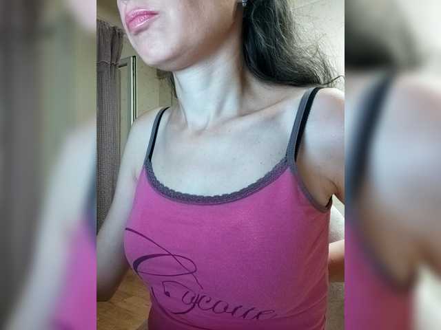 Mint-Lime live cam on BongaCams