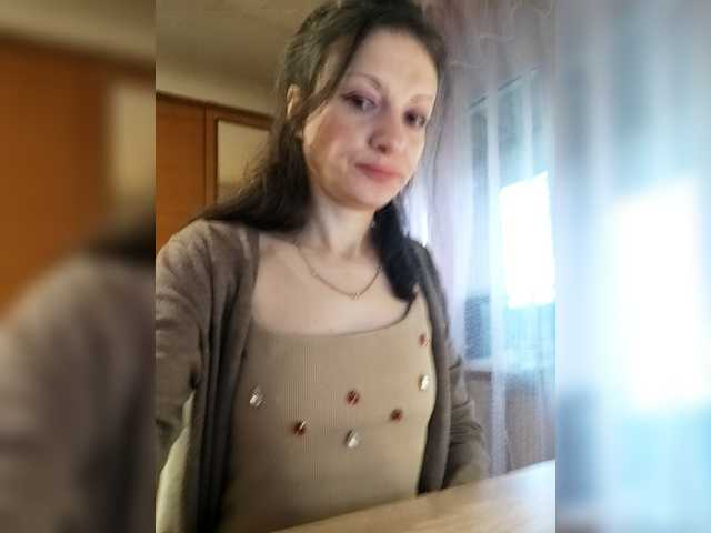 Mint-Lime's BongaCams show and profile