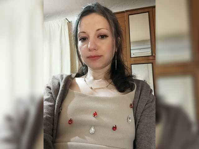 Mint-Lime's BongaCams show and profile