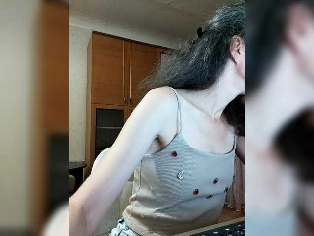 Mint-Lime live cam on BongaCams