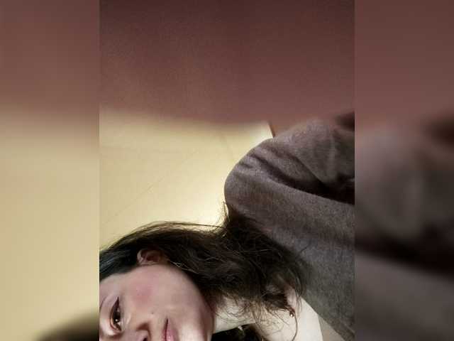 Mint-Lime's BongaCams show and profile